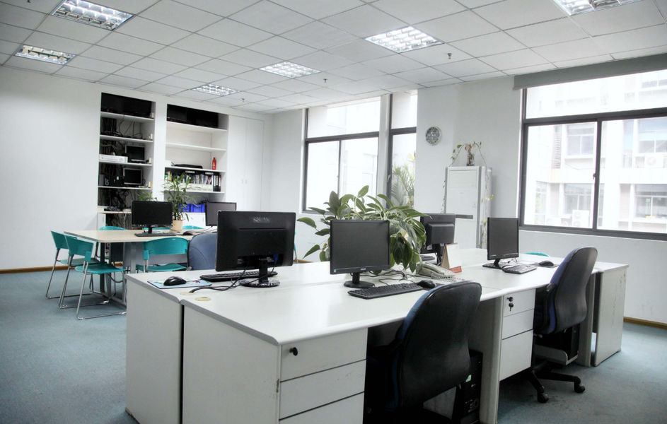 Hongum Technology (Shanghai) Co., Ltd línea de producción del fabricante