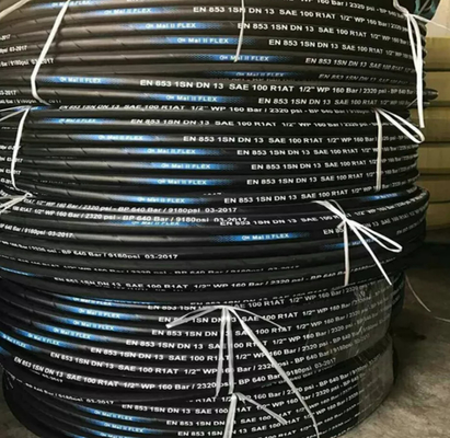 El alambre de acero de la bobina reforzó la manguera de goma para grabar la ingeniería